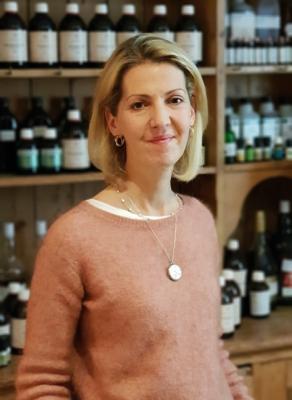 Louisa Hallowes – Herbal Practitioner (Naturopathy, Western Traditional)